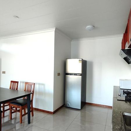 Modern 3-Bedroom Apartment Queens Rd Нади Екстериор снимка